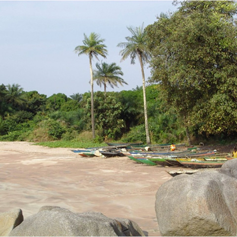 Plage de Room (Iles de Loos) - &copy; Fatoumata D via Wikipedia